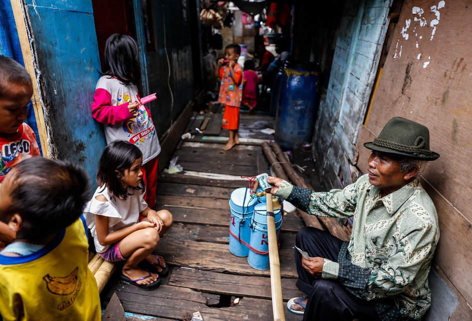 p_151644065278a-anies-sandi-targetkan-angka-kemiskinan-dki-turun-1-persen