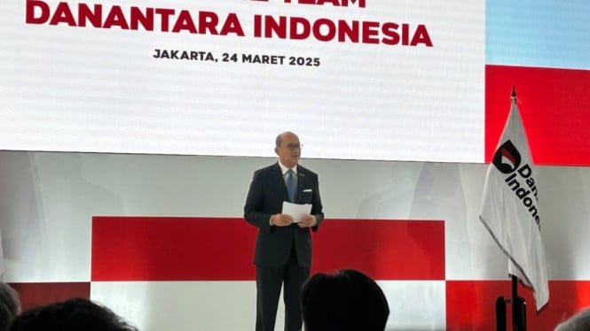 67e1176b1ea41-rosan-roeslani-akui-kesulitan-cari-susunan-pengurus-danantara_665_374