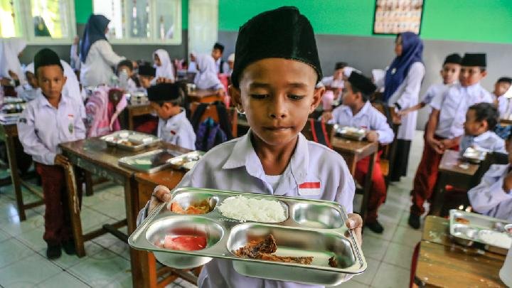 Memperkuat Janji Sumpah Pemuda, Pemerintah Tingkatkan Kualitas Hidup Remaja Lewat Program Makan Bergizi Gratis