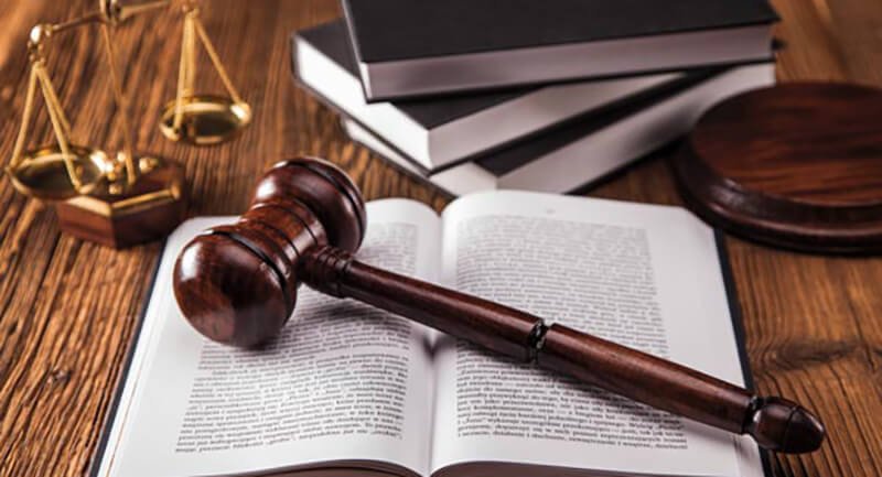 Peraturan-Pemerintah-Bertentangan-Dengan-Undang-Undang-Mana-Yang-Digunakan