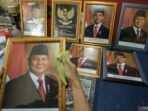 Peningkatan-pesanan-pigura-foto-Presiden-terpilih-101024-NA-5